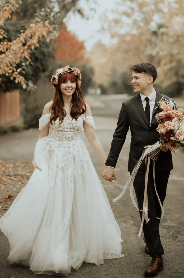 Off The Shoulder Lace A Line Wedding Dresses ZW668