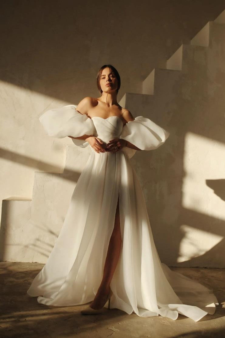 A Line Sexy Spliit Wedding Dress With Detachable Puffy Sleeves Robe De TANYA BRIDAL A Line Sexy Spliit Wedding Dress With Detachable Puffy Sleeves Robe De TANYA BRIDAL