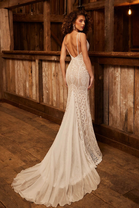 Unique Lace Mermaid Wedding Dresses V-Neck Backless Chic Noivas ZW818