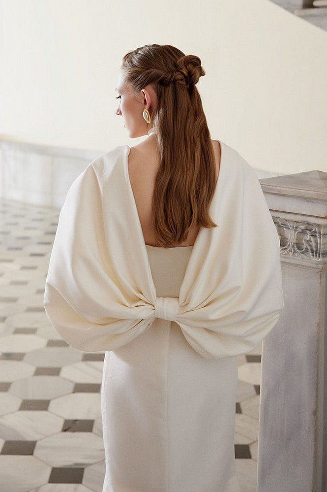 winter wrap for wedding dress Bridal IVORY / WHITE BRIDAL WEDDING FAUX FUR SHAWLS / WRAPS / CAPES / Sissily Designs