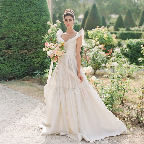 Ruffles Sleeve A Line Wedding Dresses Simple Satin Elegant Bridal Gowns V-Neck Bridal Gowns Vintage Robe de soriee ZW317