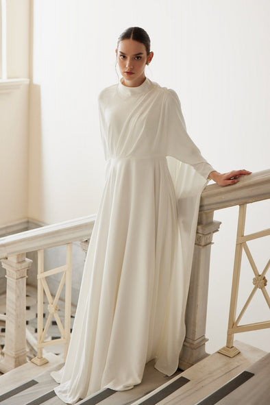 Simple  Muslim Wedding Dress With Flare Cape