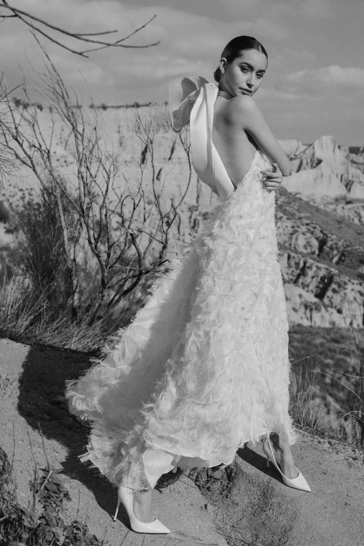 Halter High Low Wedding Dresses Backless Maxi Gowns With Bow Little Ta TANYA BRIDAL Halter High Low Wedding Dresses Backless Maxi Gowns With Bow Little Ta TANYA BRIDAL