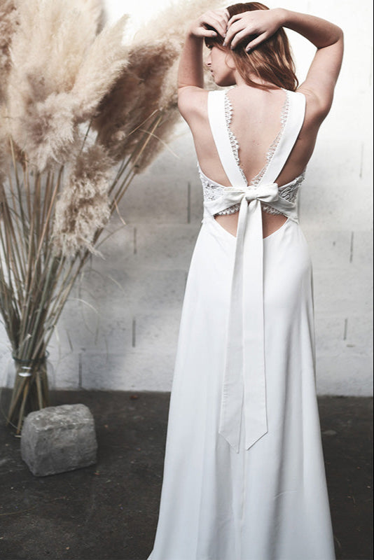 Boho V-Neck Backless Romantic Bridal Gowns