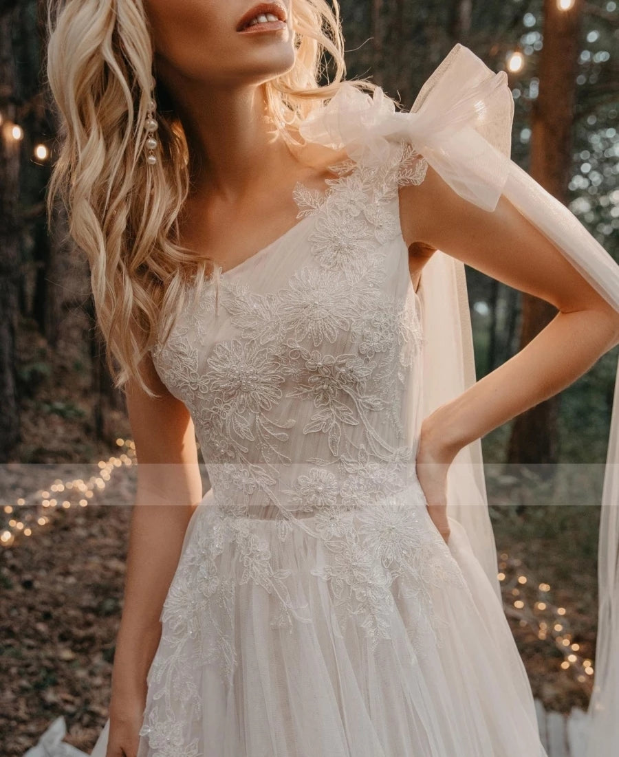 one arm lace wedding dress VN22039 One sleeve Wedding dress/ Lujoso Vestido de Novia a una manga