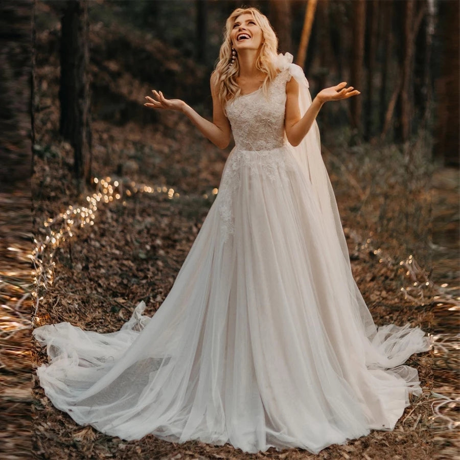 one shoulder wedding dress lace WEDTREND Women Ivory One Shoulder Wedding Dress A Line Long Bridal Dress With Appliques, Ivory / US4