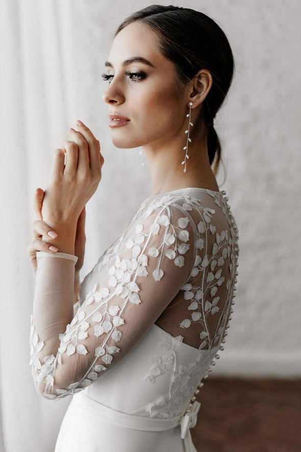 Floral Lace Chic Elegant Illusion Neck A Line Satin Wedding Dresses