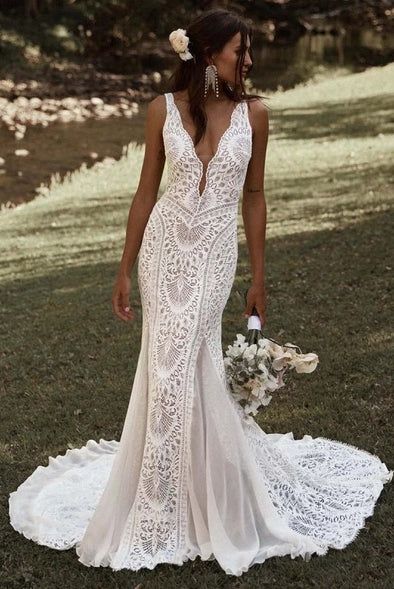 Chic Boho Wedding Dress Lace Sexy V Neck Backless