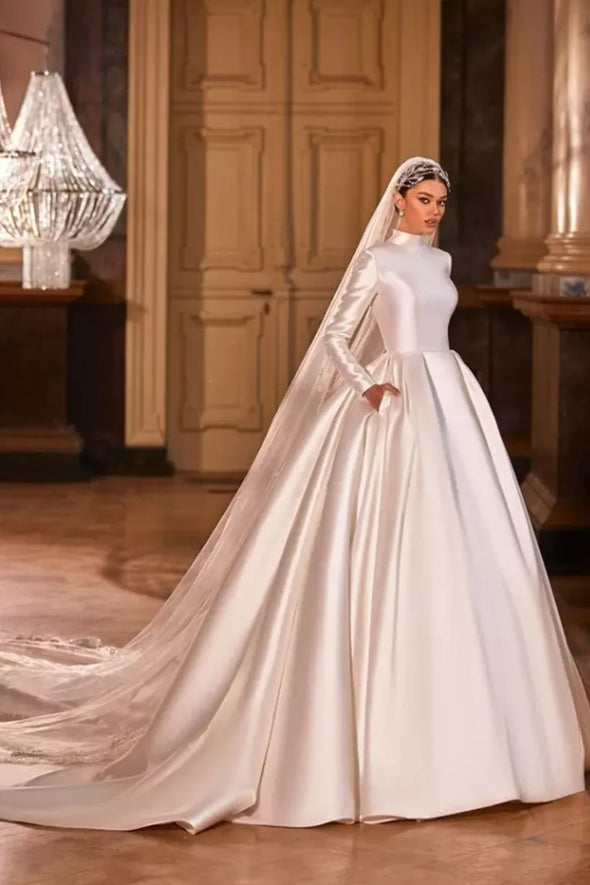 Muslim White Long Sleeves Wedding Dresses High Neck Chapel Train