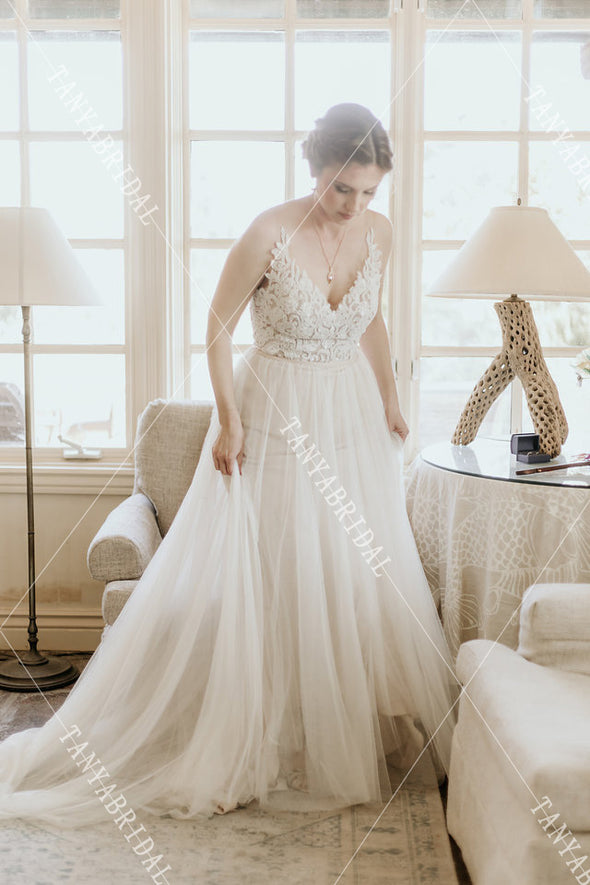 V-Neck Tulle Wedding Dresses Beads Lace A Line Bridal Gowns Boho Noivas DW433