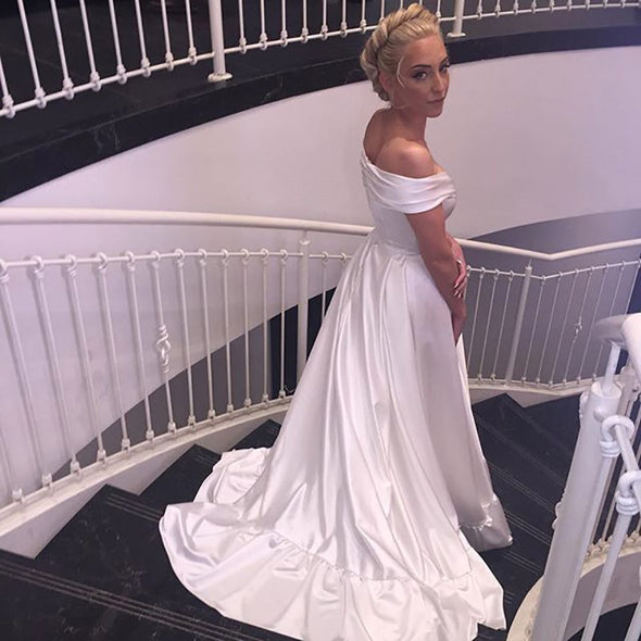 Elegant Wedding Dress Off the shoulder White /Ivory Satin A-line Wedding Gown