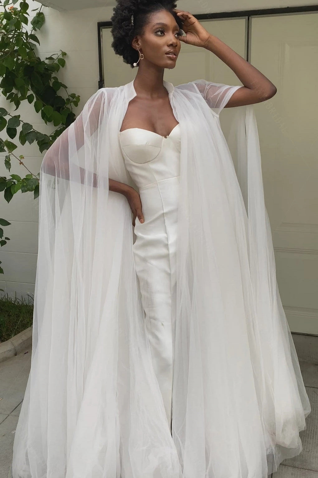 Long Flowy Tulle Bridal Jacket Romantic Wedding Cape Layers Wrap Chic TANYA BRIDAL Long Flowy Tulle Bridal Jacket Romantic Wedding Cape Layers Wrap Chic TANYA BRIDAL