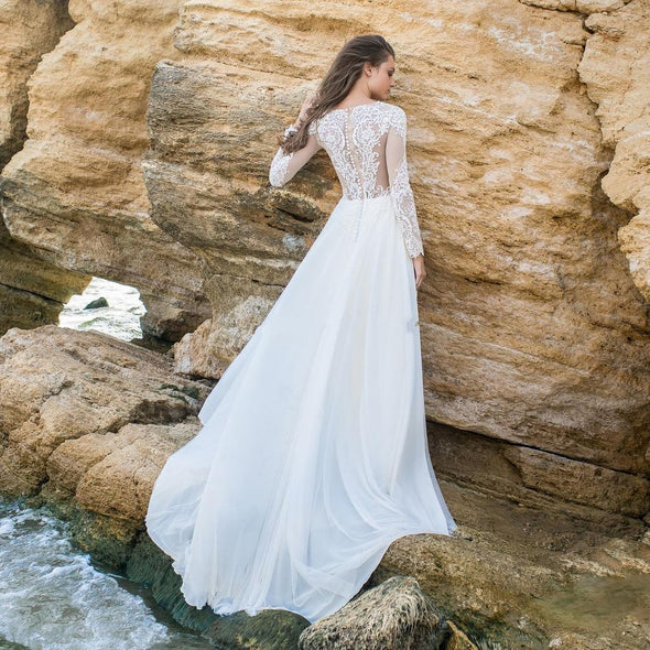 Long Sleeved Beach Lace Wedding Dresses 2019
