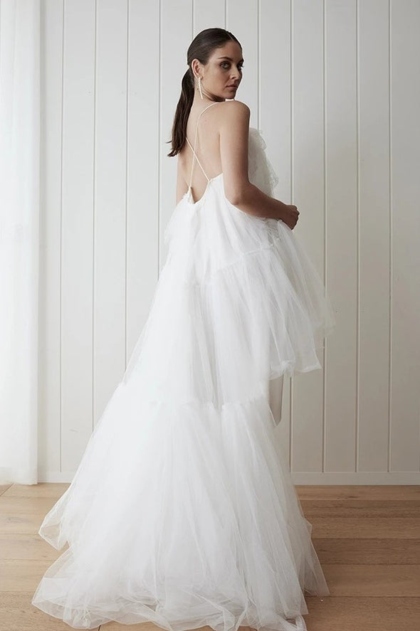 V-Neck Spaghetti Tulle Wedding Dresses High-Low Chic DW677