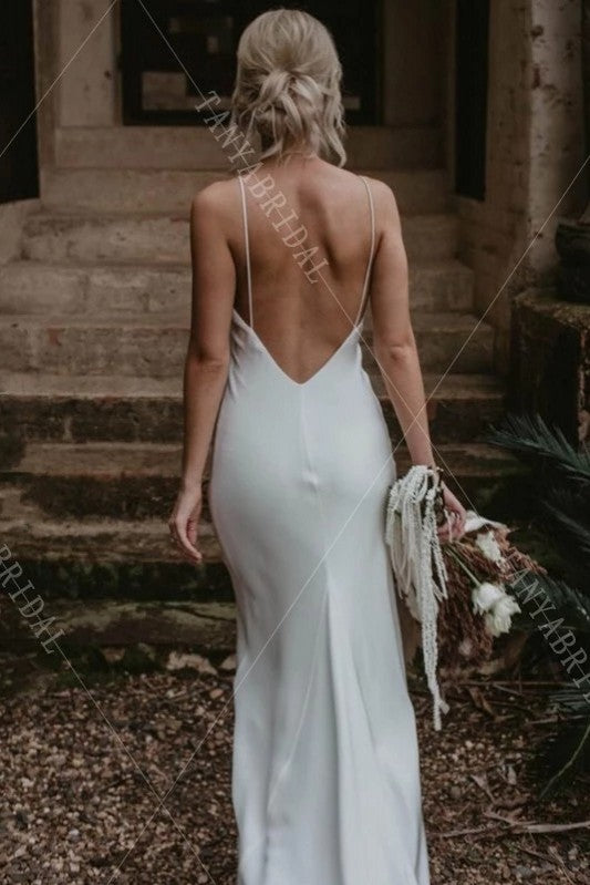 Romantic Simple Mermaid Backless Wedding Dresses