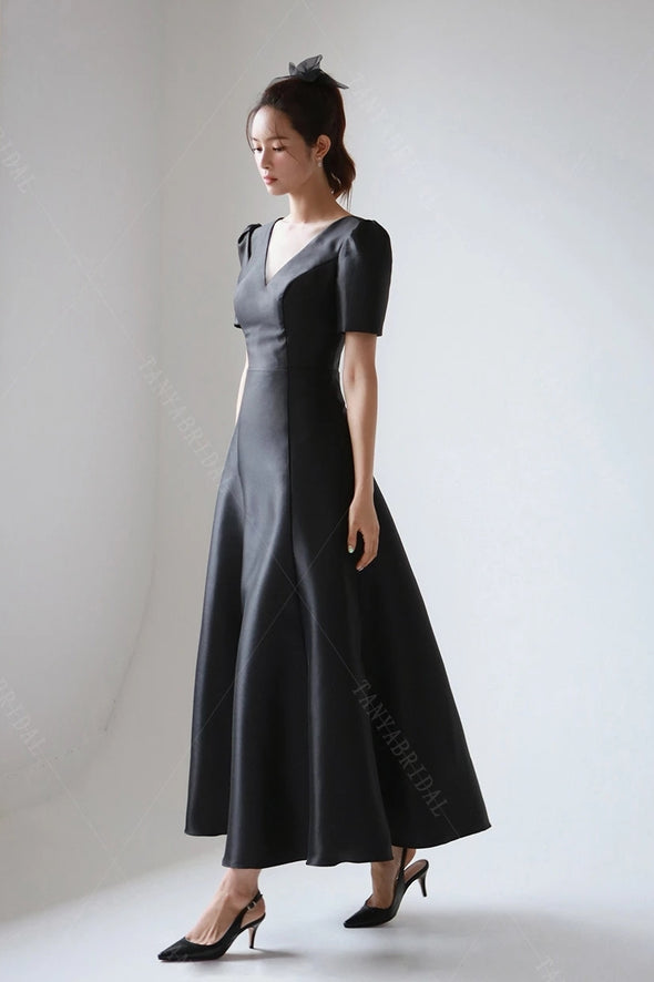 Short Sleeve Black Satin Wedding Dresses V-Neck DW704