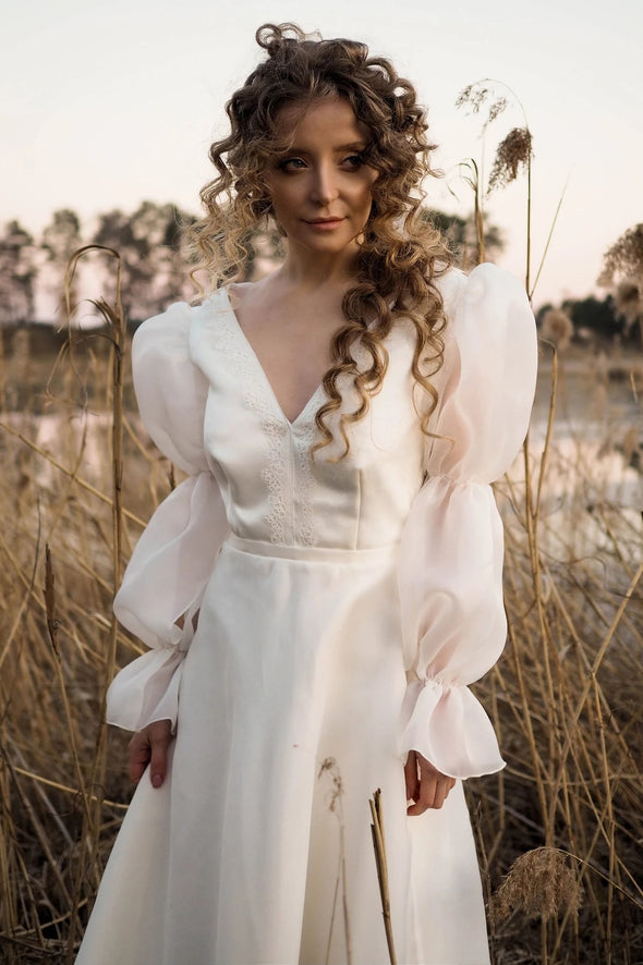 A Line V Neck Elegant Simple Wedding Dresses Long Sleeves Lace Up Back