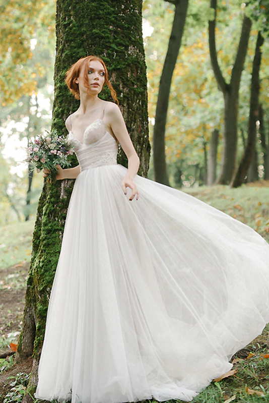 A Line Bohemian Tulle Wedding Dresses V-Neck Bridal Gowns Beach DW309