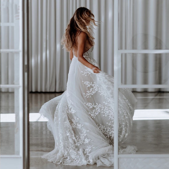 Leaf Lace Wedding Dresses Backless Luxury Bridal Gowns Uniques Noivas ZW376