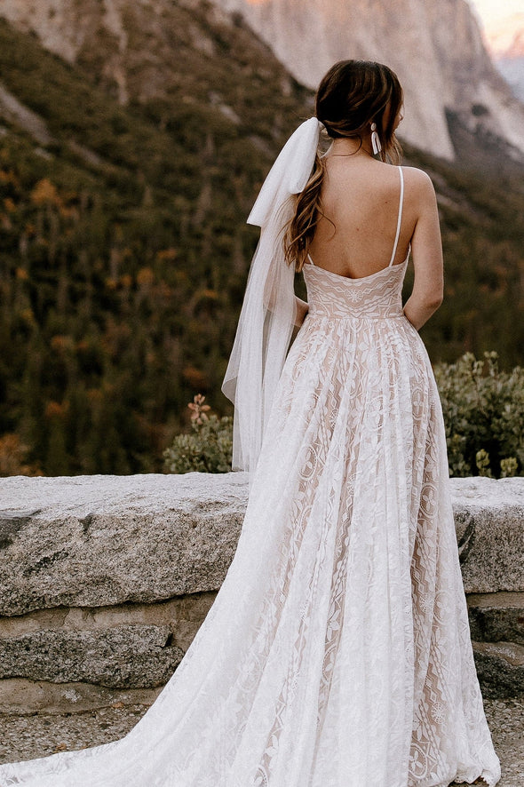 Bohemian Long Lace A Line Wedding Dresses