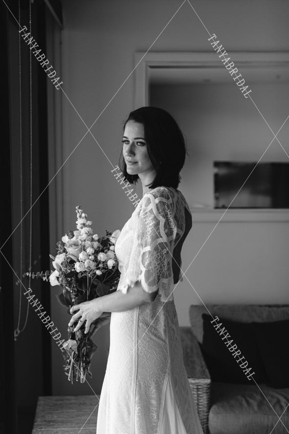 Flower Sleeve V-Neck Backless Bohemian Lace Wedding Dresses DW411