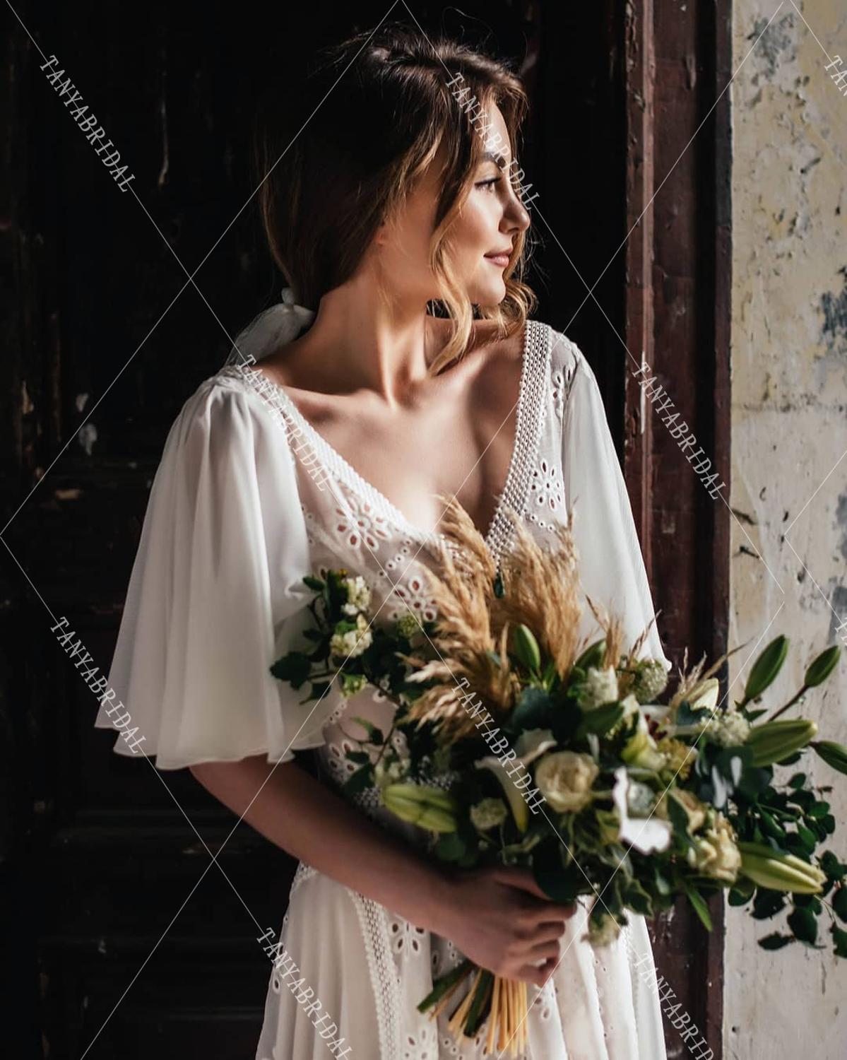 Short Flare Sleeve Wedding Dresses V-Neck Bohemian Bridal Gowns DW416 TANYA BRIDAL Short Flare Sleeve Wedding Dresses V-Neck Bohemian Bridal Gowns DW416 TANYA BRIDAL
