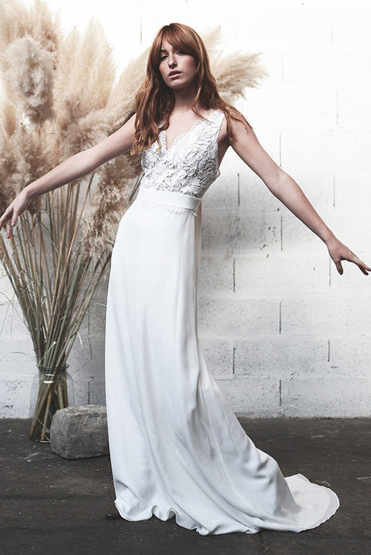 Boho V-Neck Backless Romantic Bridal Gowns