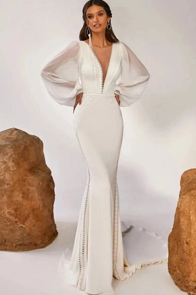 Elegant Deep V-Neck Mermaid Wedding Dress