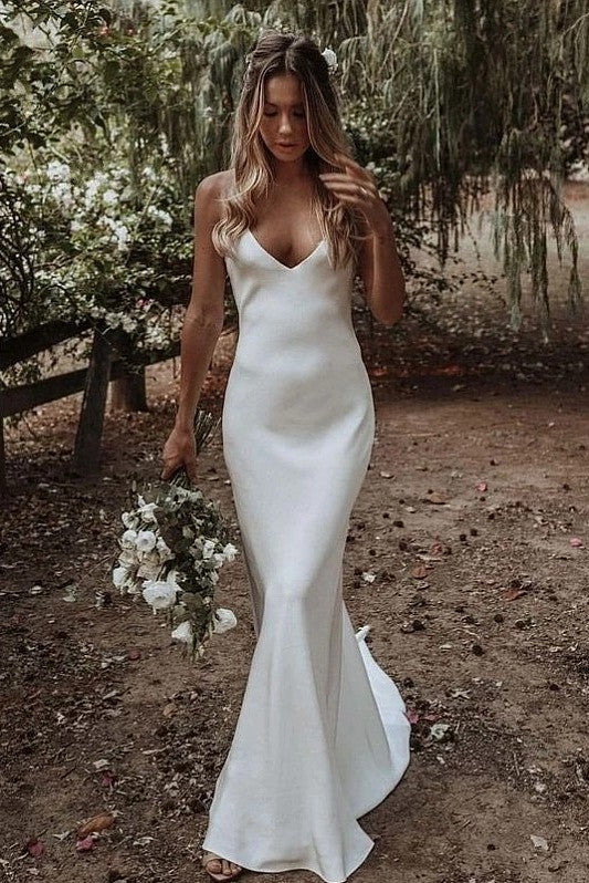 Romantic Simple Mermaid Backless Wedding Dresses