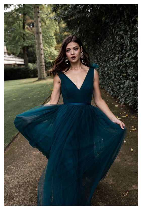 style your way 6 tie tulle long bridesmaid dress Scarf Tie One-shoulder Tulle Maxi Bridesmaid Dress With Full Skirt In Mist