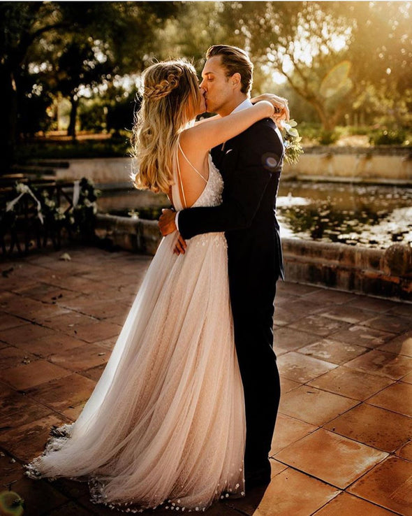 Simple A Line V Neck Summer Bohemian Wedding Dresses TB1404