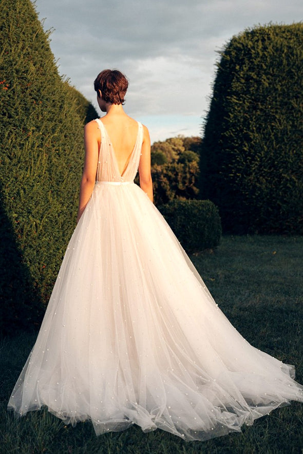 Bohemian Pearls Tulle Wedding Dresses Deep V
