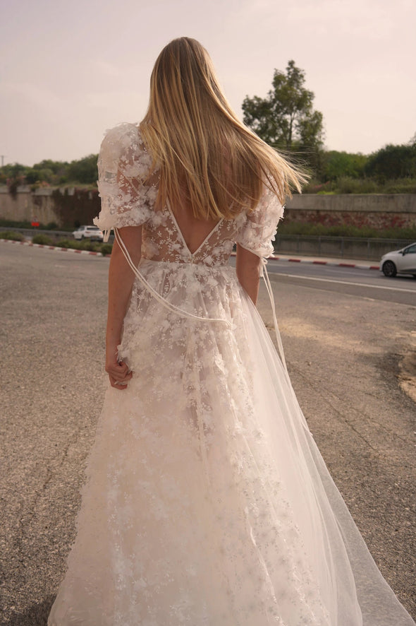 Little Flowers 3D Lace Wedding Dresses Short Sleeve Noivas ZW890