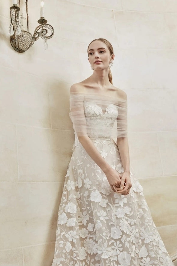 Romantic 3D Flower Lace Wedding Dresses With Detachable Tulle Bolero ZW954