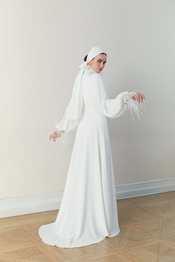 Muslim Wedding Dresses Arabic Long Sleeves With Feathers