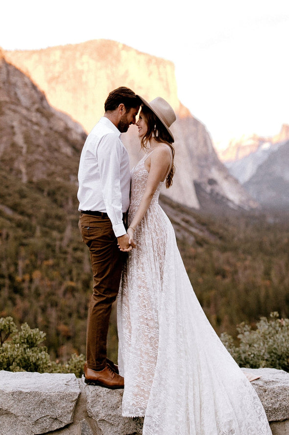 Bohemian Long Lace A Line Wedding Dresses