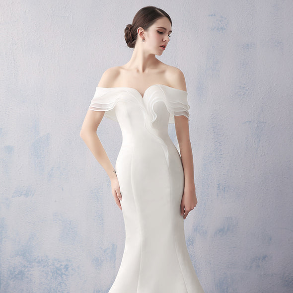 Elegant Off the Shoulder Sweetheart Mermaid Long Wedding Dresses