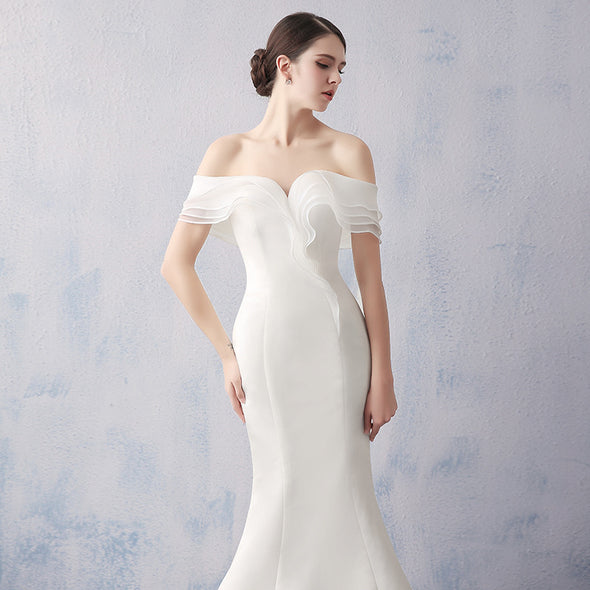 Elegant Off the Shoulder Sweetheart Mermaid Long Wedding Dresses