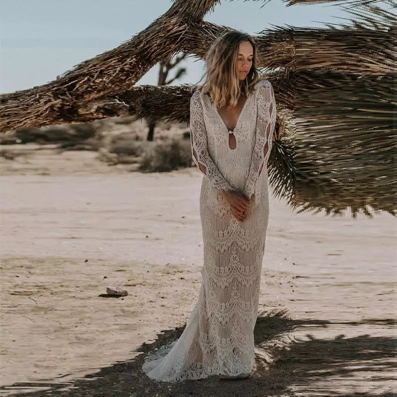 Bohemian Lace Appliqued V Neck Boho Lace Wedding Dress With Long Sleeves  And Sweep Train For Beach Or Garden Luxury Bridal Gown From Lindaxu90,  $176.84 | DHgate.Com