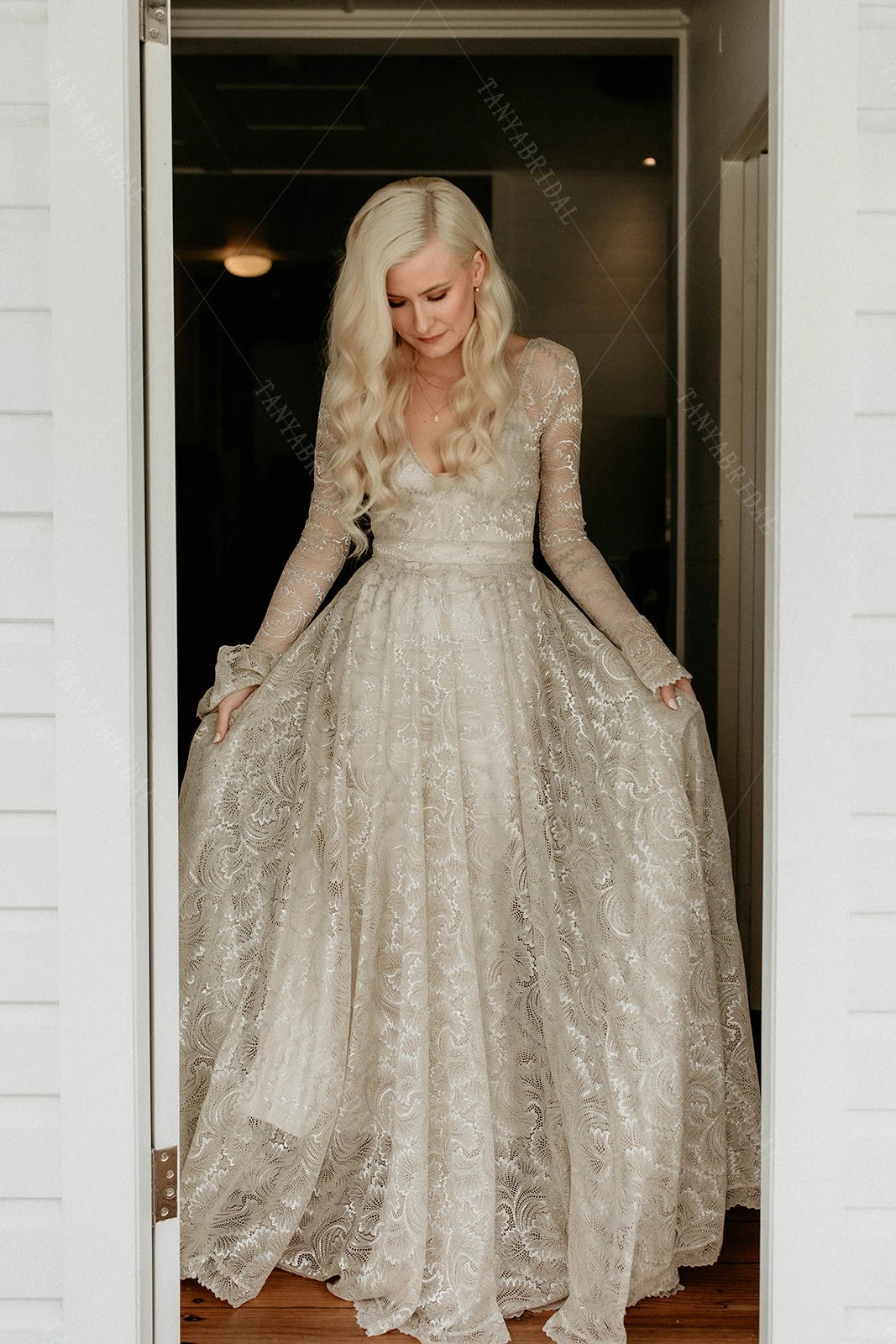 Champagne Lining Lace Wedding Dresses Long Sleeve Backless Noivas ZW50 TANYA BRIDAL Champagne Lining Lace Wedding Dresses Long Sleeve Backless Noivas ZW50 TANYA BRIDAL