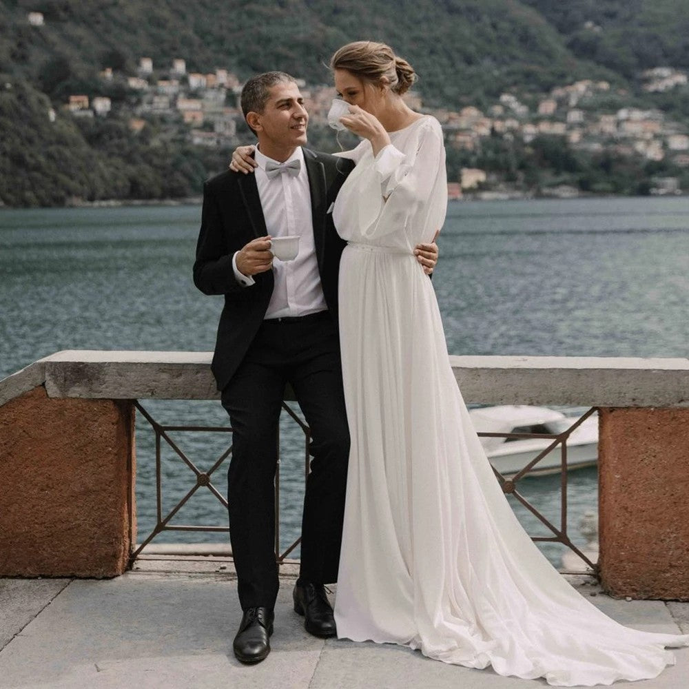 Wedding dress with loose sleeves hotsell