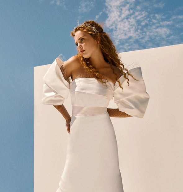 Draped Satin Voluminous Geometrical Removeable Wedding Sleeve With Net DG089