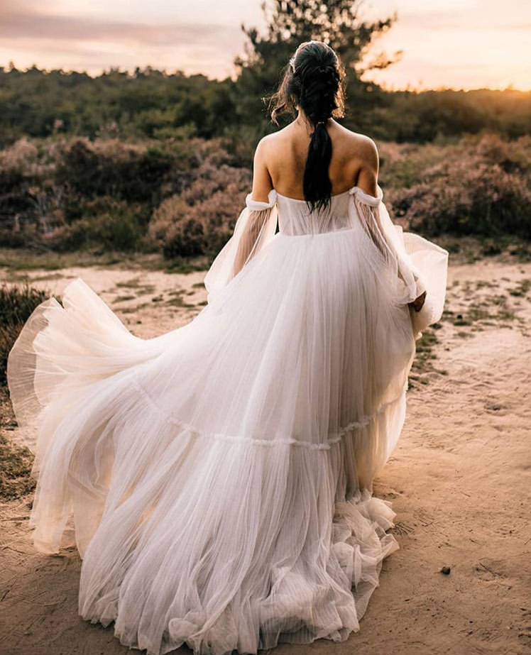 Elegant Flowy Tulle Wedding Dress Off the Shoulder Long Sleeve Boho Wedding Bridal Gowns TBW58 Elegant Flowy Tulle Wedding Dress Off the Shoulder Long Sleeve Boho Wedding Bridal Gowns TBW58