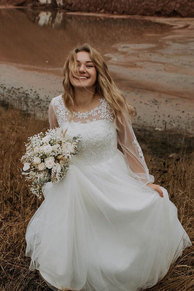 Country Style Wedding Gowns Long Sleeves Lace Tulle