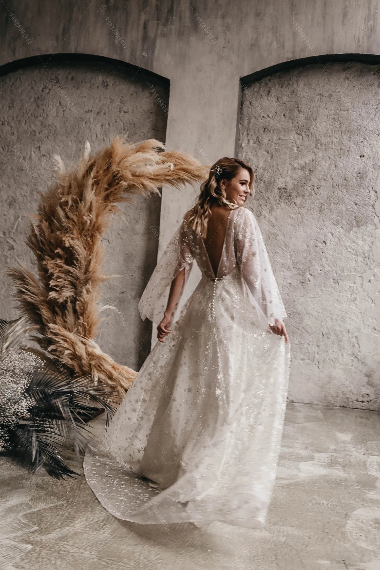 Flare Sleeve Sparkly Star Bohemian Wedding Dresses DW583 - Flare Sleeve Sparkly Star Bohemian Wedding Dresses DW583 -
