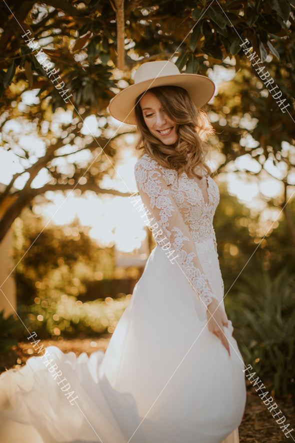 Long Sleeve Lace Wedding Dresses A Line Chiffon Skirt V-Neck Bohemian Bridal Gowns DW338