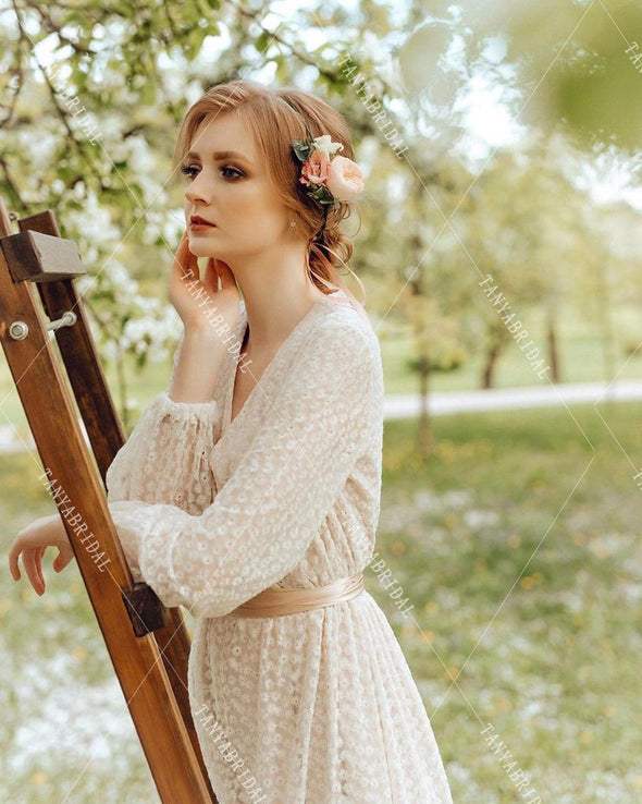 Long Sleeve Vintage Little flowers Emboridery Lace Wedding Dresses DW394