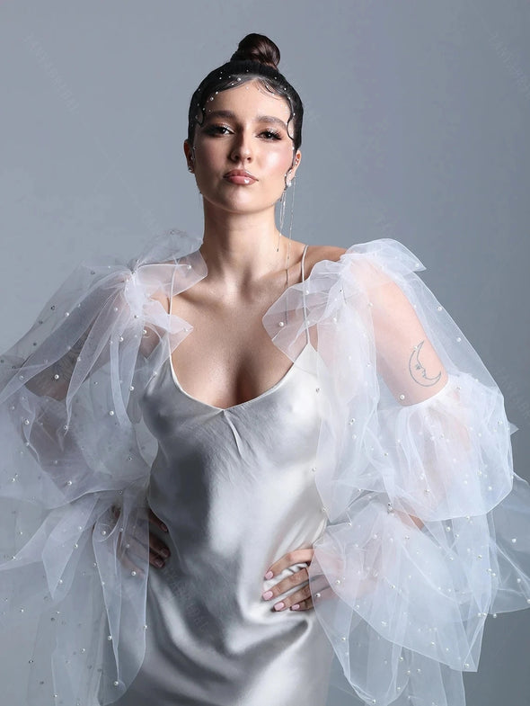 Luxury Pearls Embordery Tulle Wedding Puff Lantern Sleeves  DG054