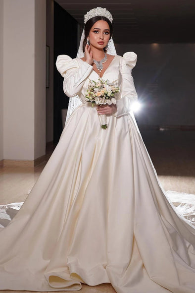 Vintage V Neck Long Sleeves Winter Satin Wedding Dress MS17