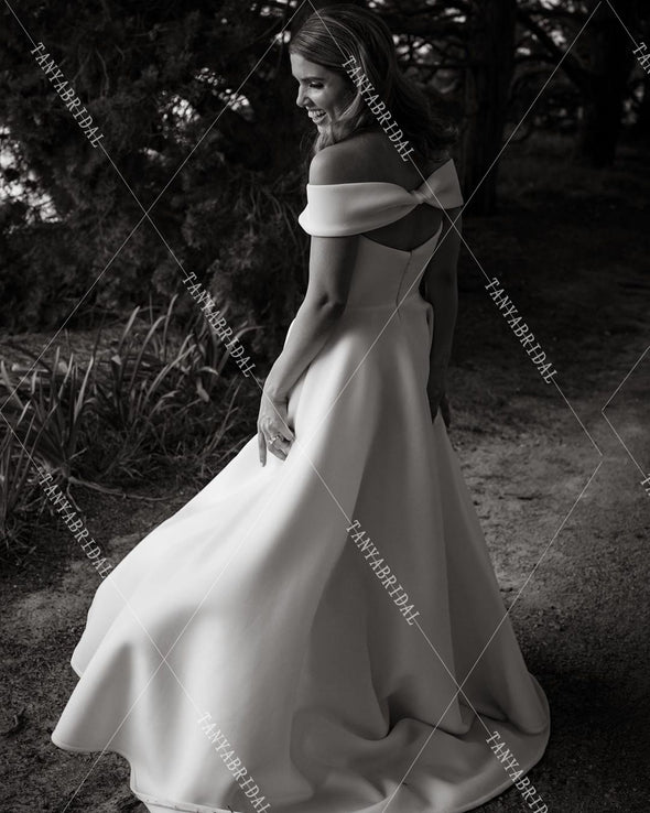 Off The Shoulder Wedding Dresses Elegant Simple A Line Bridal Gowns Robe De Soriee Chic Boho Brides Gown ZW307